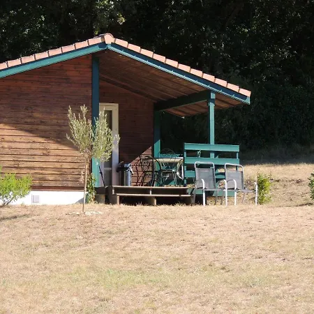 Confortable Aux Tourettes Avec Piscine Partagee Chalé