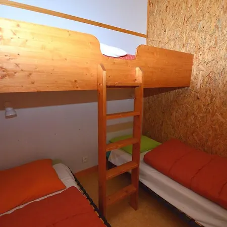 Confortable Aux Tourettes Avec Piscine Partagee Les Tourrettes